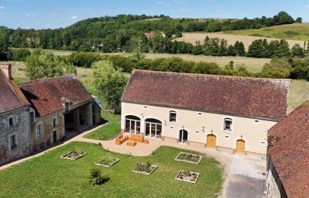 G&icirc;te n&deg;G996 Cour-Maugis sur Huisne - Orne - photo