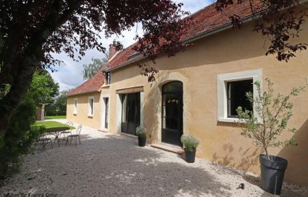 G&icirc;te n&deg;G061011 La Chapelle-Sou&euml;f - Orne - photo