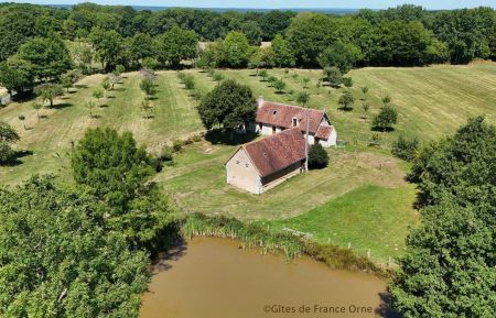 G&icirc;te n&deg;G729 Cour-Maugis sur Huisne - Orne - photo