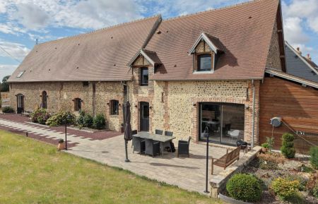 G&icirc;te n&deg;G61028 Rai - Orne - photo